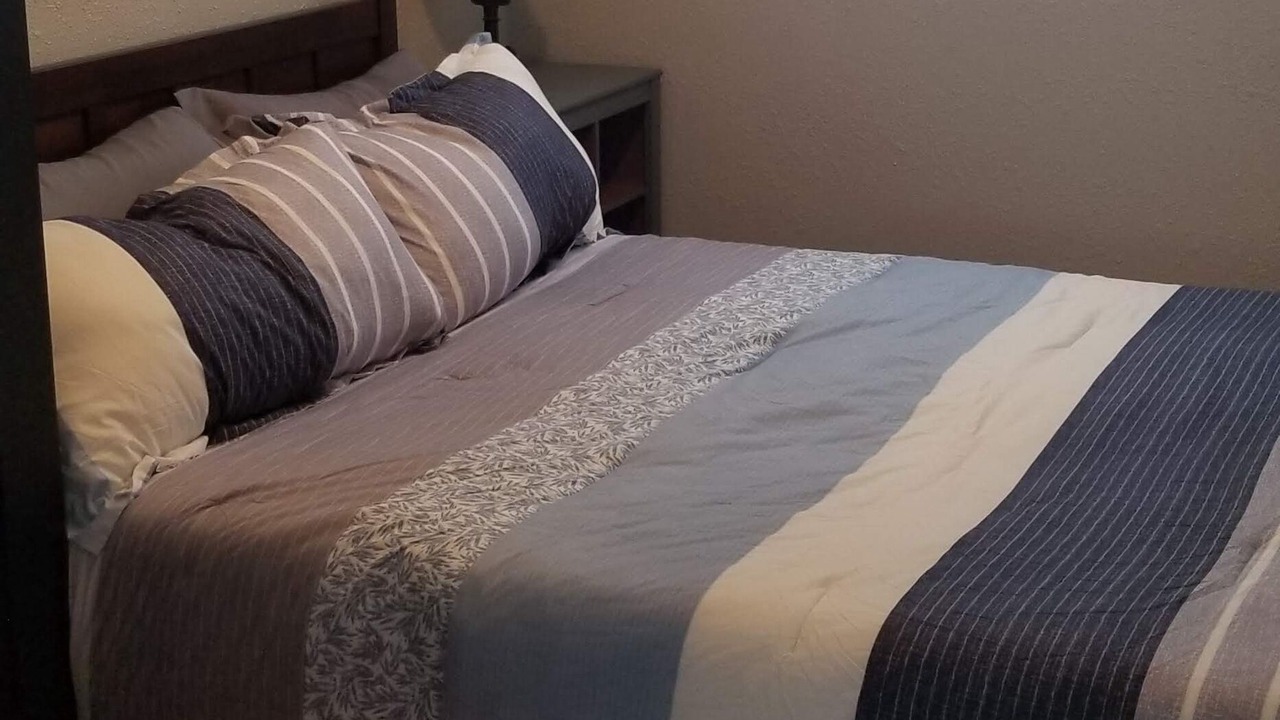 Photo of Bedroom in Walnut Grove