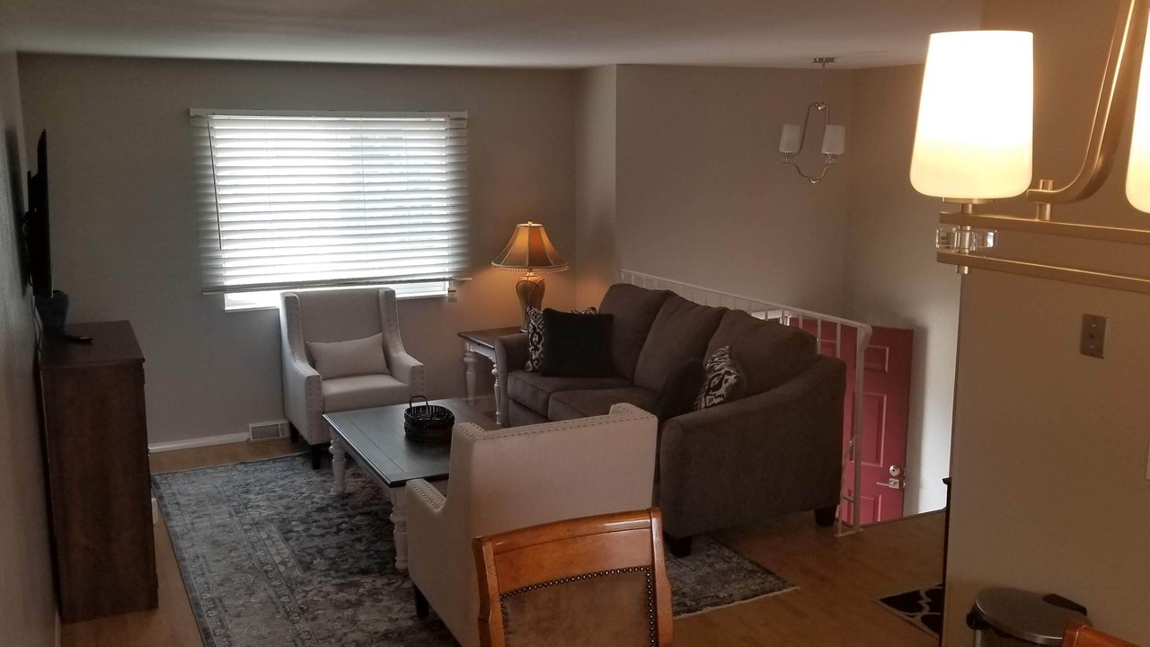 Photo of Livingroom in Walnut Grove