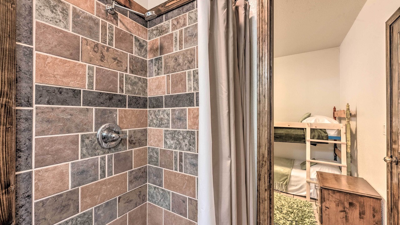 Photo of Bathroom in Cloudcroft