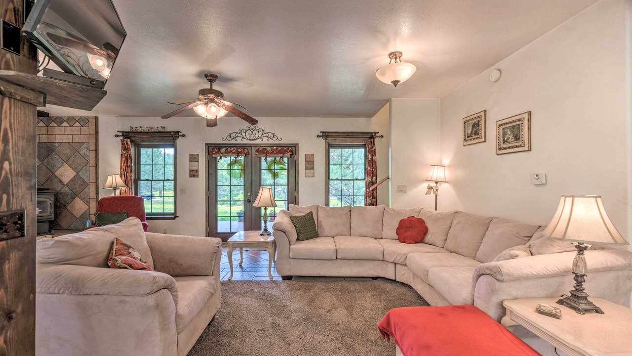 Photo of Livingroom in Cloudcroft