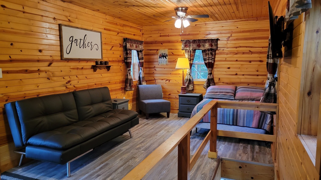 Photo of Livingroom in French Creek