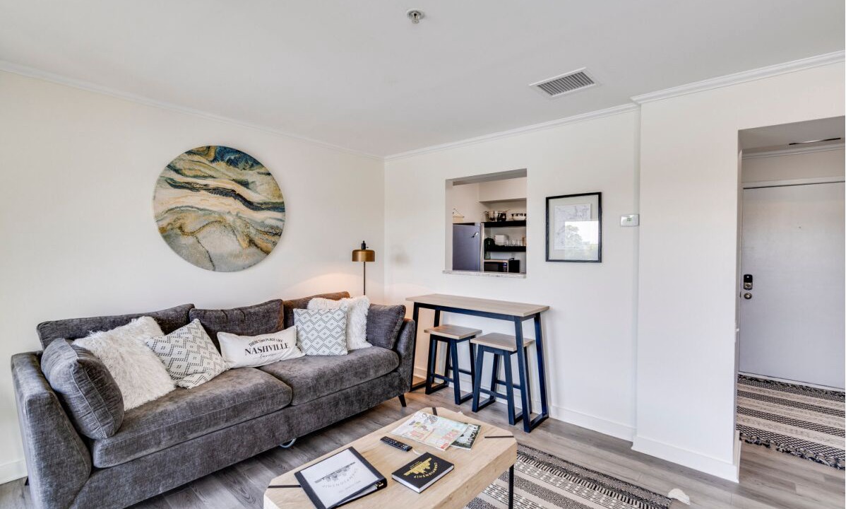 Photo of Livingroom in East Bank