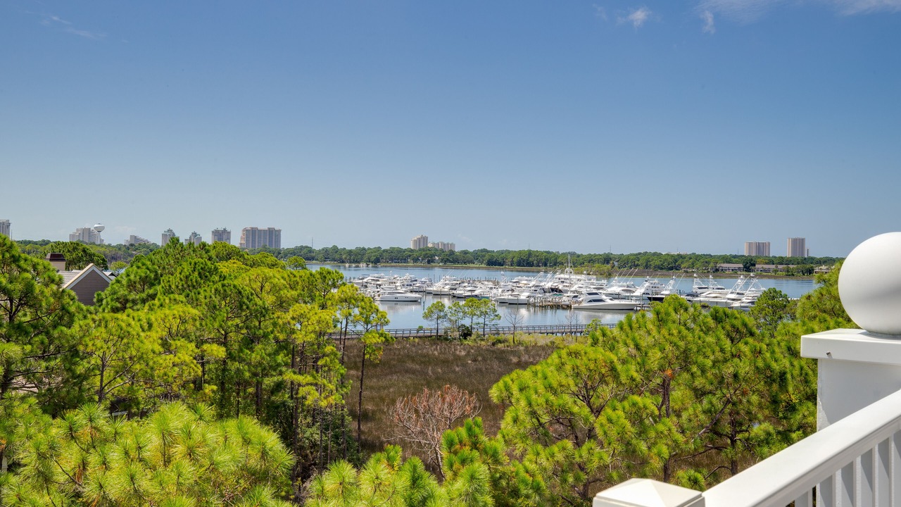 Photo of Others in Baytowne Wharf