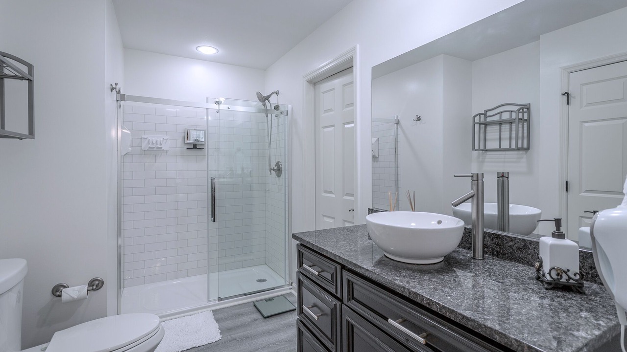 Photo of Bathroom in Graysville