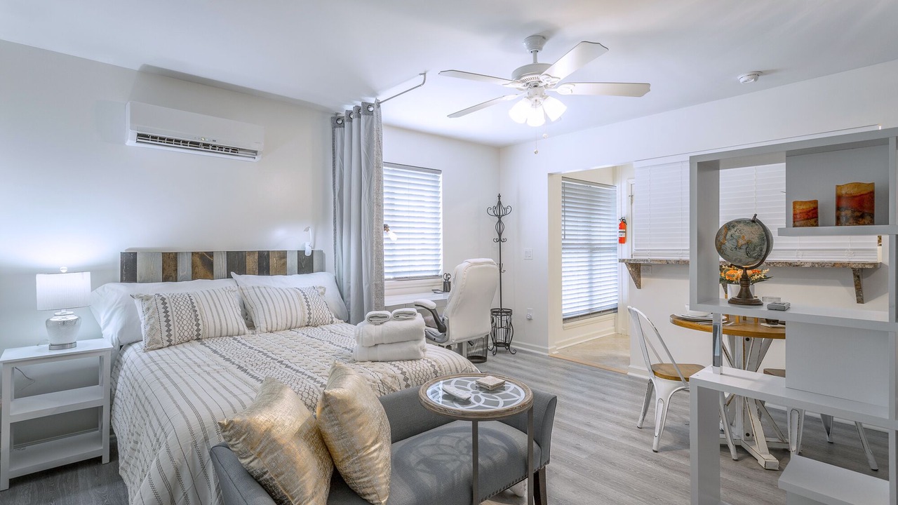 Photo of Bedroom in Graysville