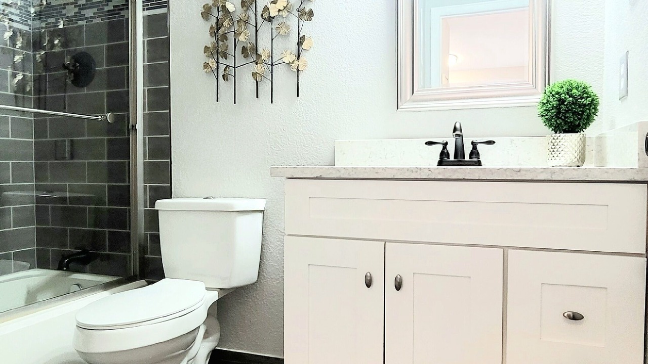 Photo of Bathroom in North Central Westminster