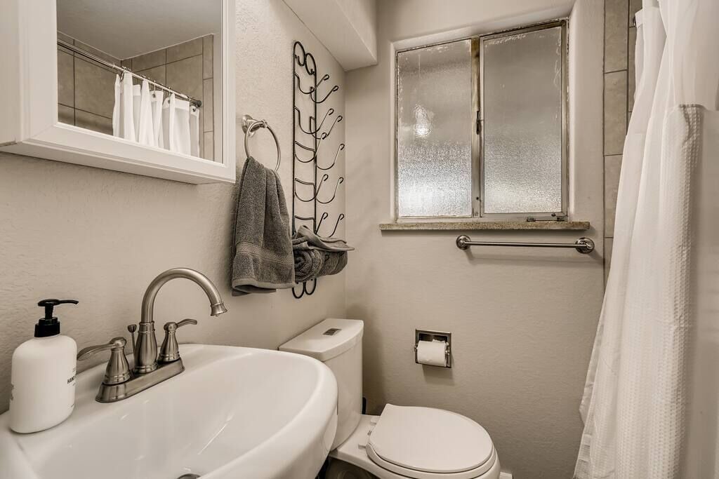 Photo of Bathroom in Alta Vista Area