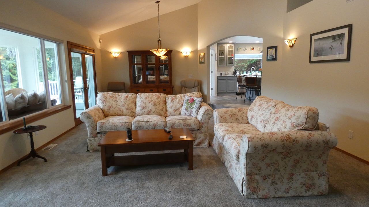 Photo of Livingroom in Lake Goodwin