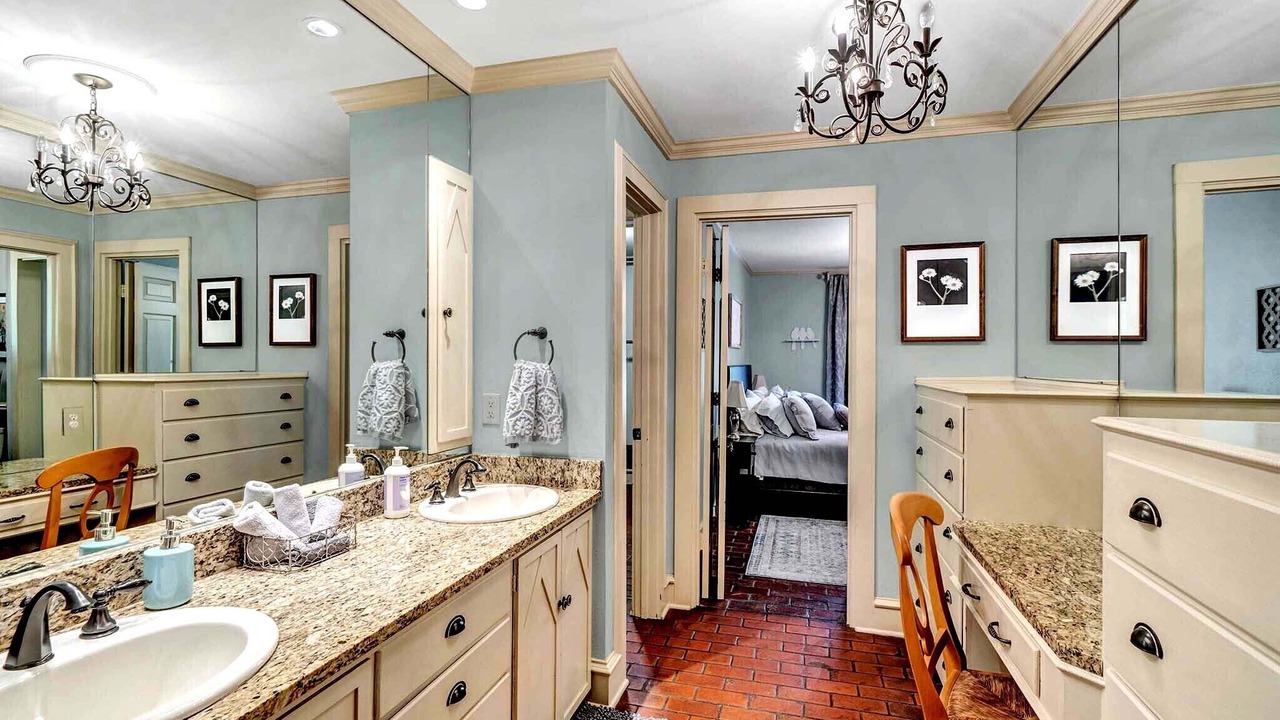 Photo of Bathroom in Tyler