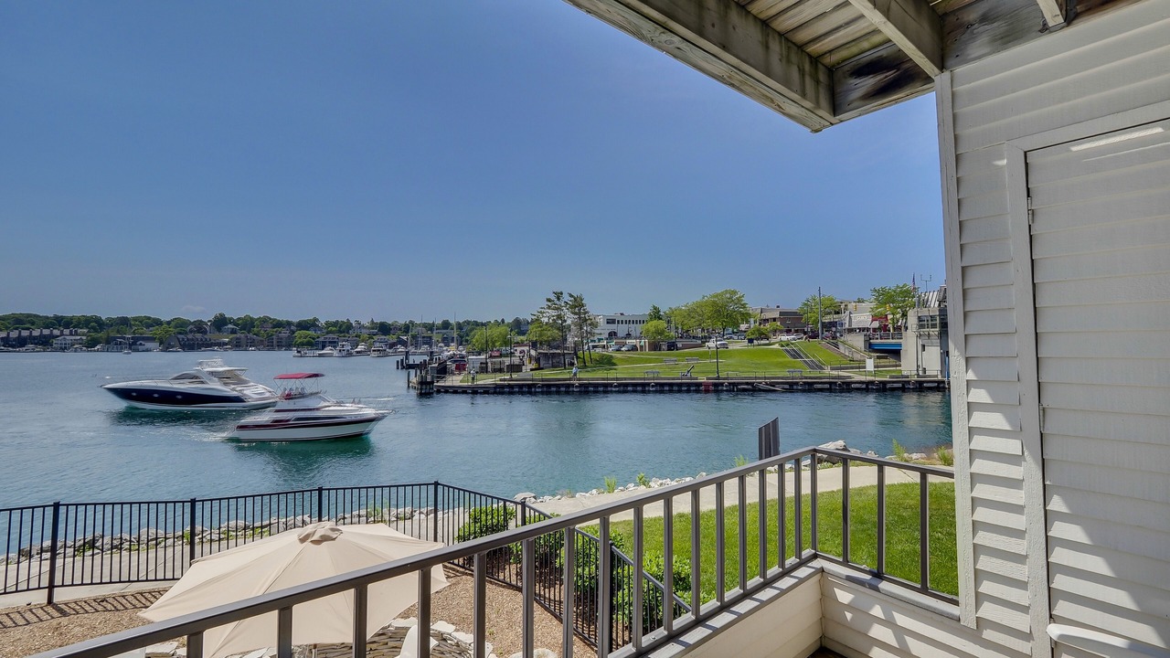 Photo of Patio Balcony in Charlevoix