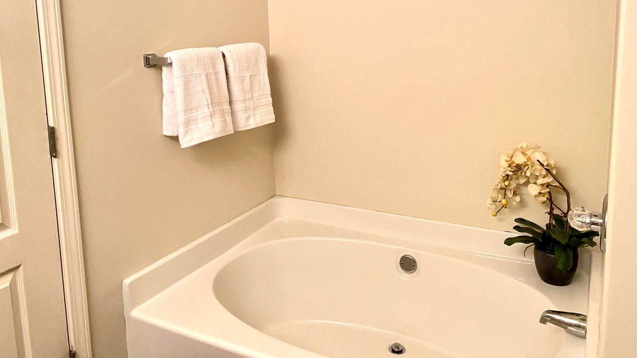 Photo of Bathroom in Winder