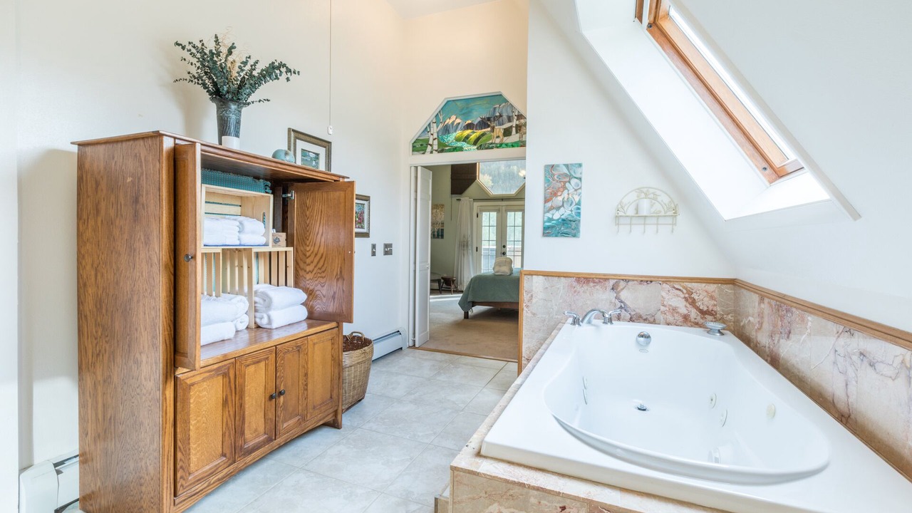 Photo of Bathroom in Idlewild Estates