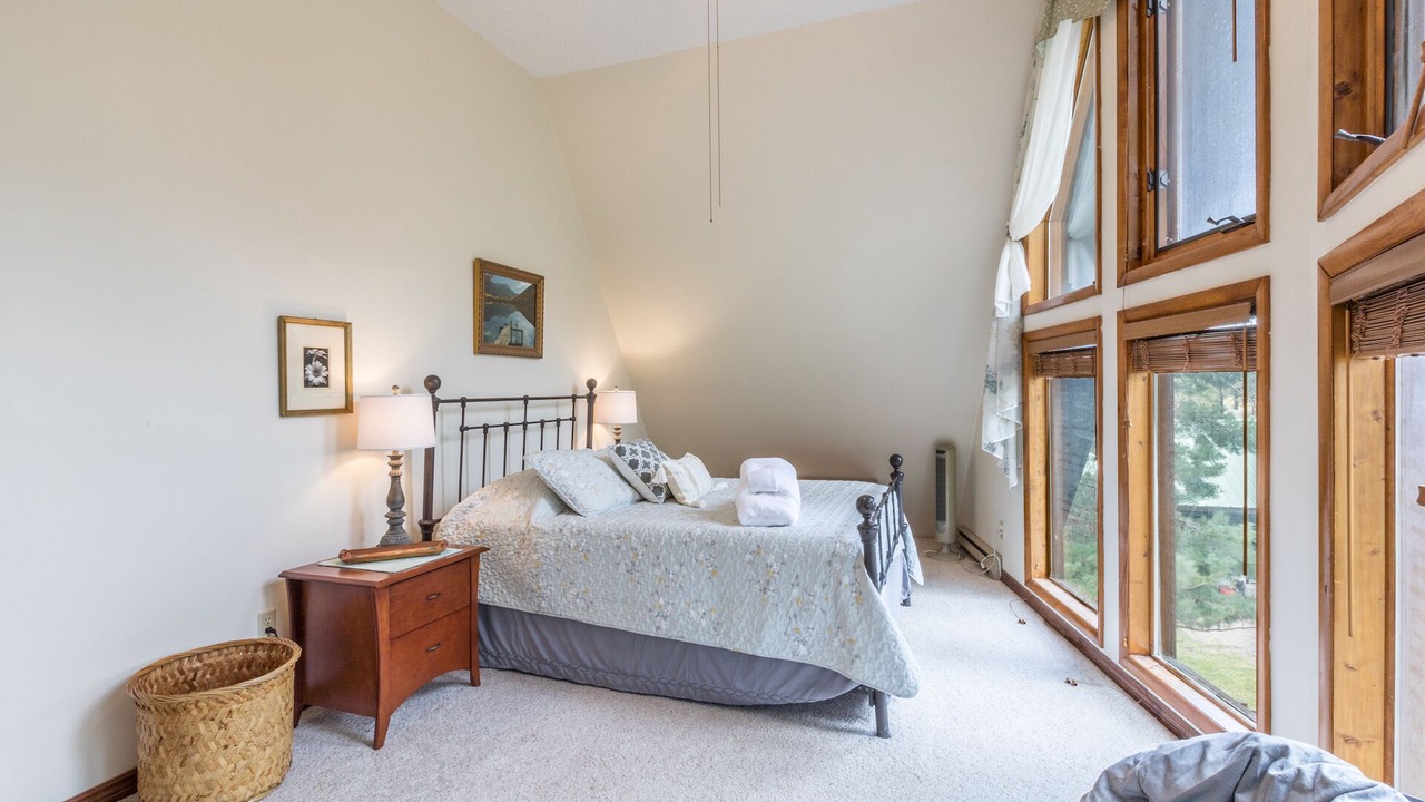 Photo of Bedroom in Idlewild Estates