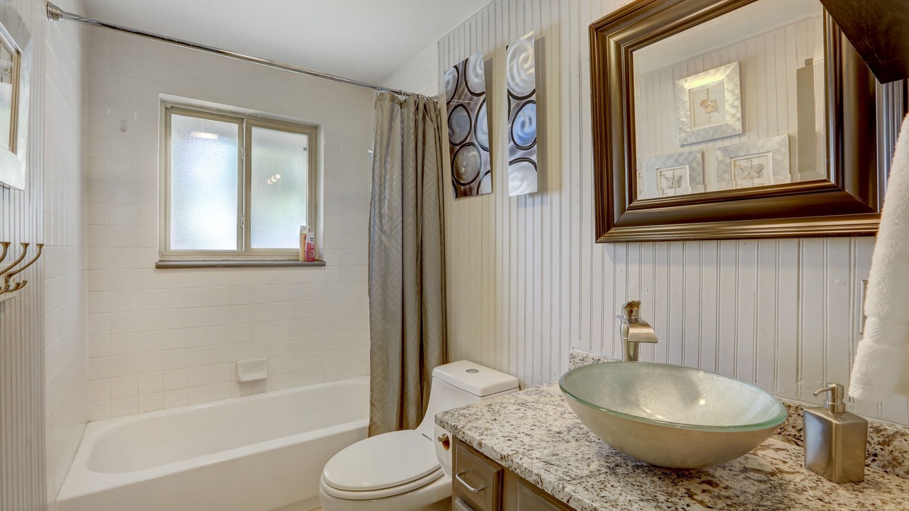 Photo of Bathroom in Columbine Valley