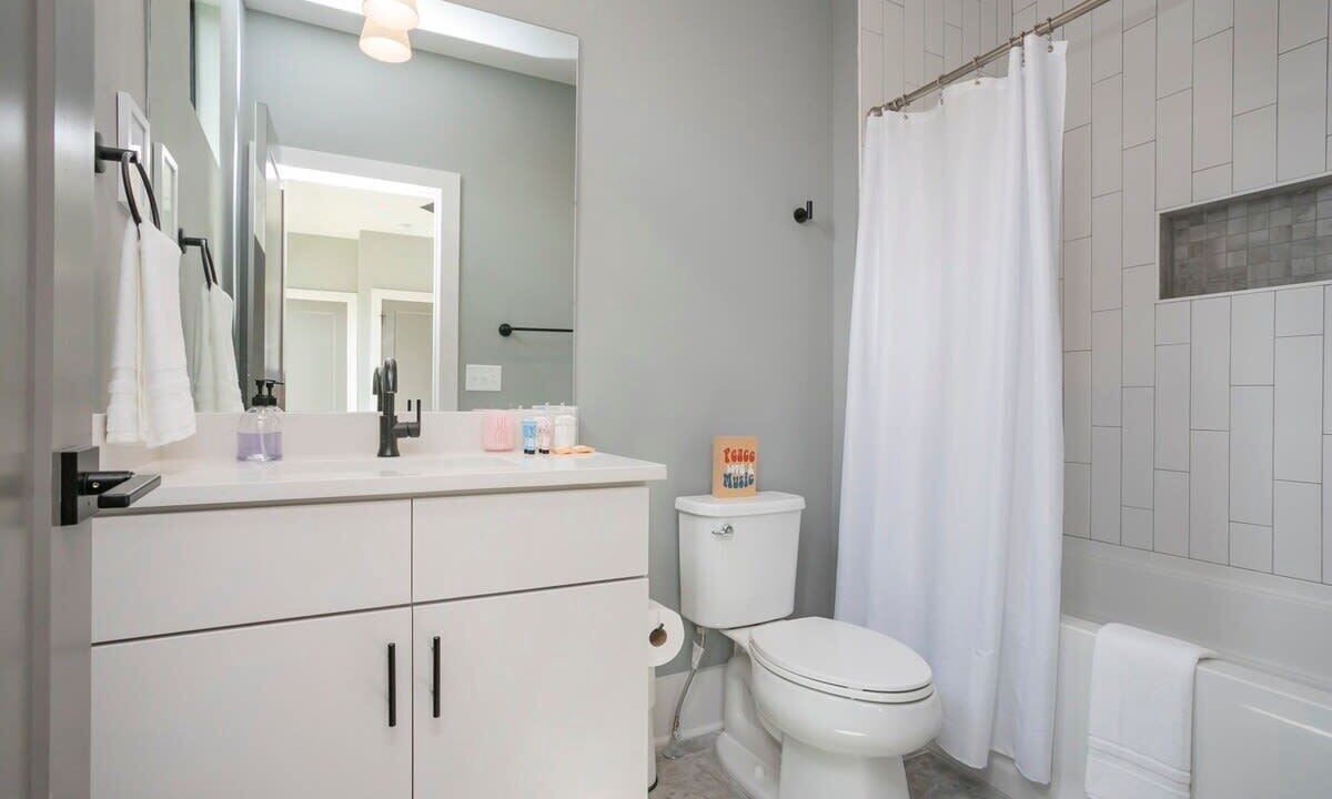 Photo of Bathroom in Hillsboro Village