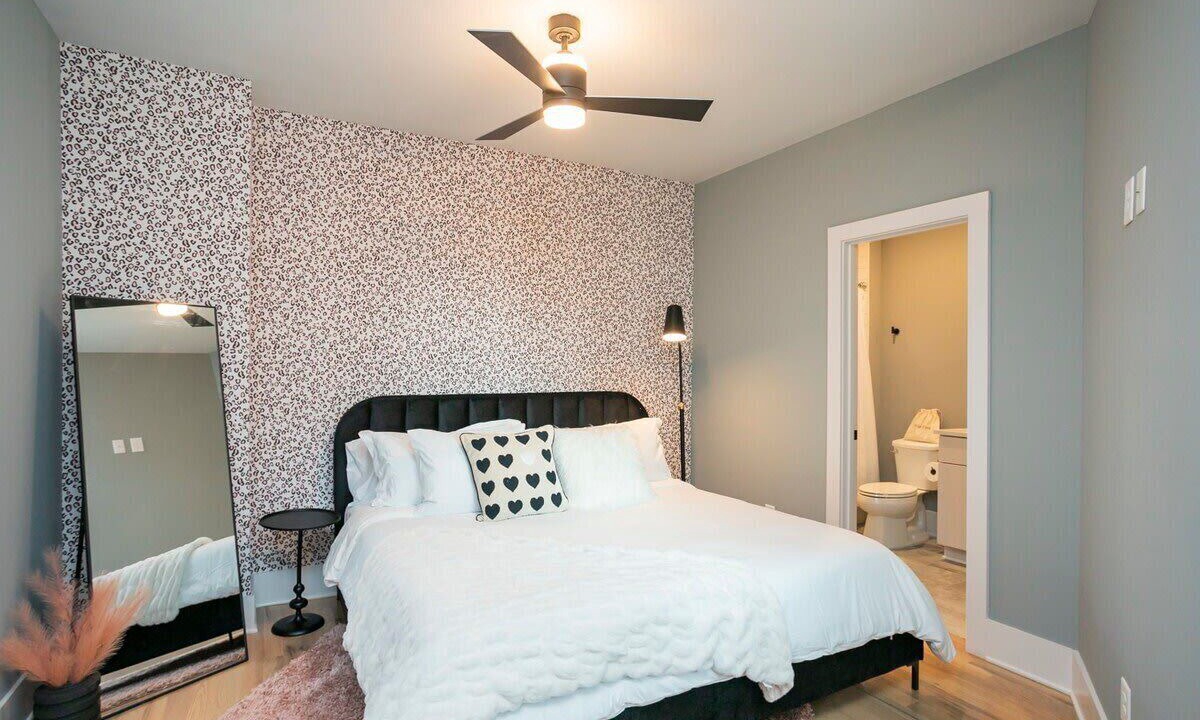 Photo of Bathroom in Hillsboro Village