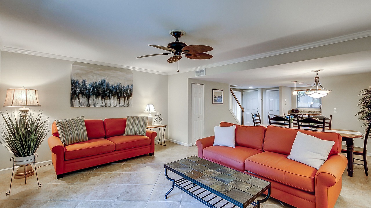 Photo of Livingroom in Folly Field