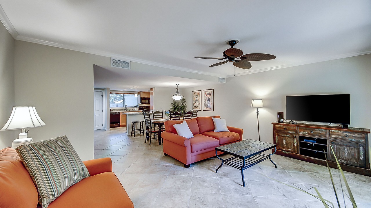 Photo of Livingroom in Folly Field