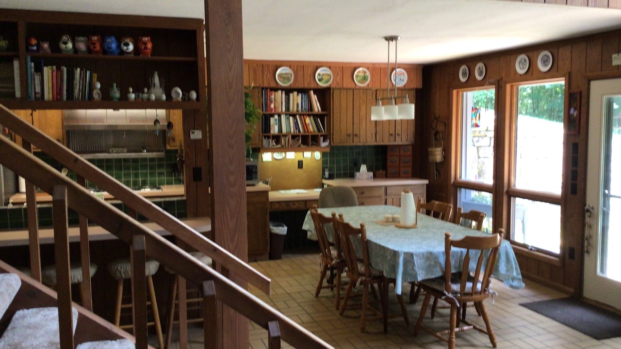Photo of Others in Dickel