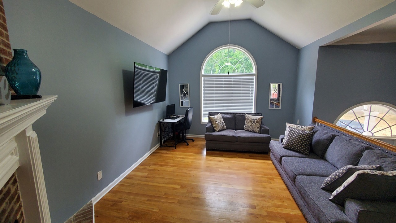 Photo of Livingroom in Covington