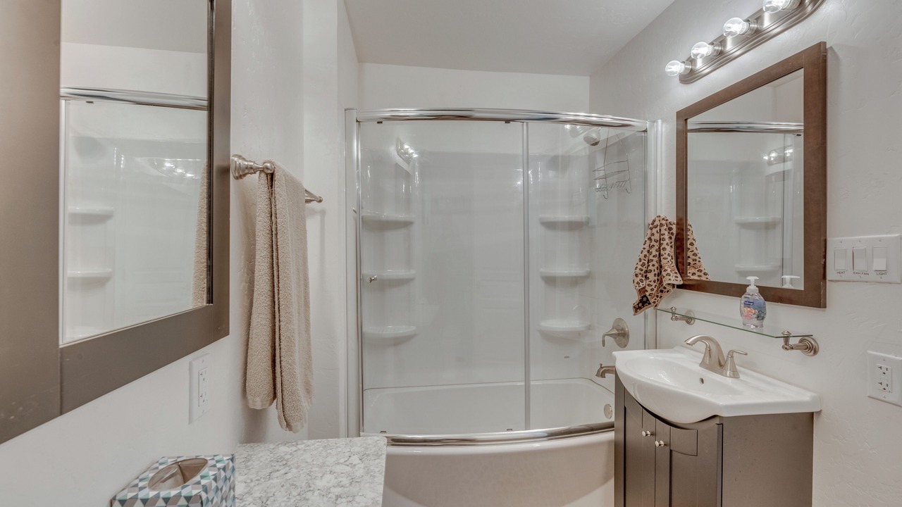 Photo of Bathroom in Bear Park