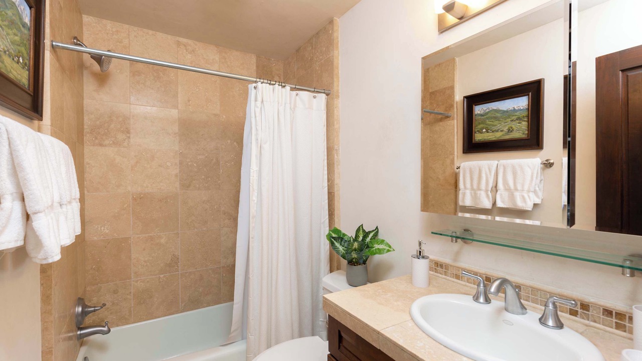Photo of Bathroom in Aspen