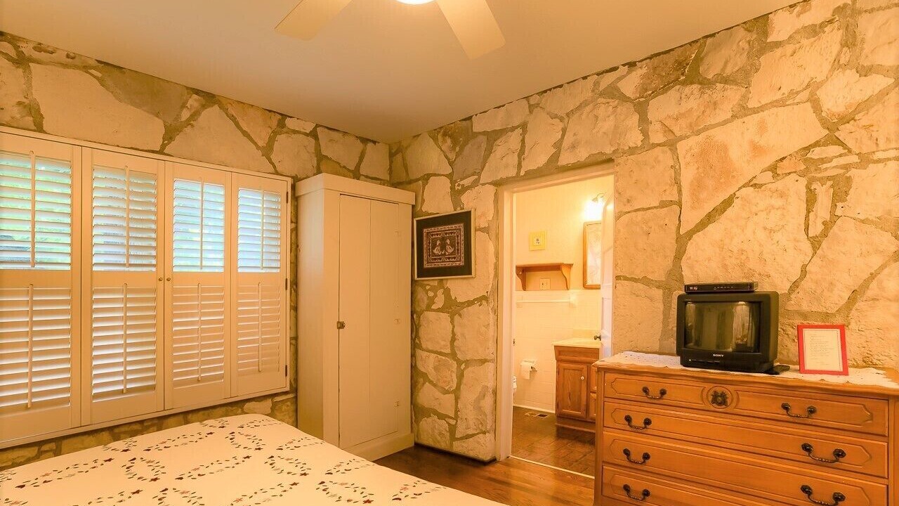 Photo of Bedroom in Hunt