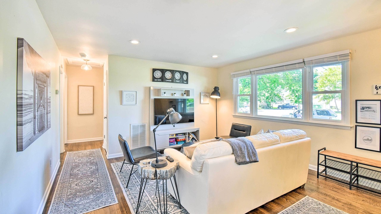 Photo of Livingroom in Hampton
