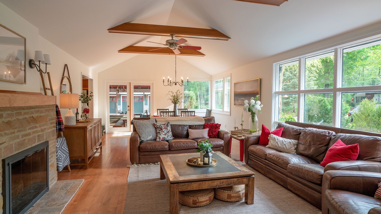 Photo of Livingroom in Harbert