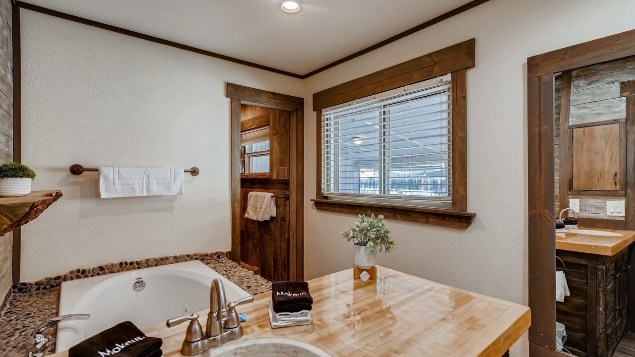 Photo of Bathroom in Alta Vista Area