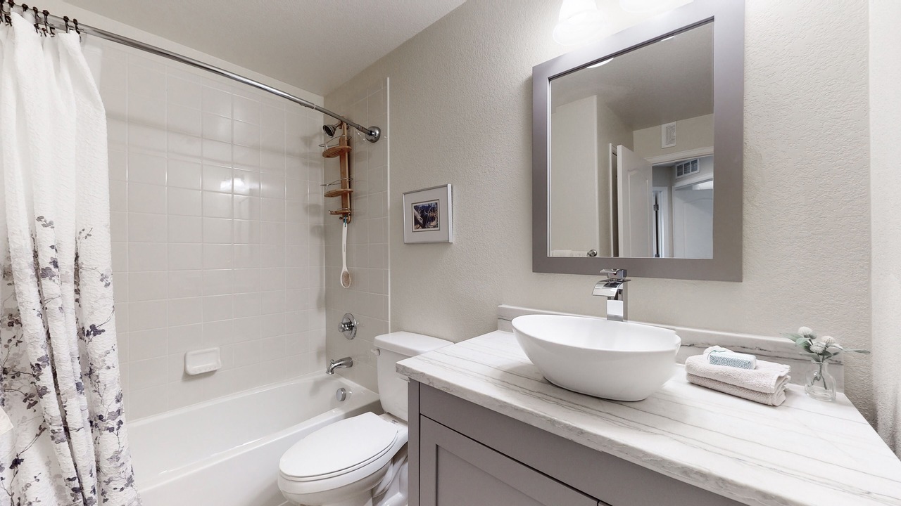 Photo of Bathroom in North Central Westminster