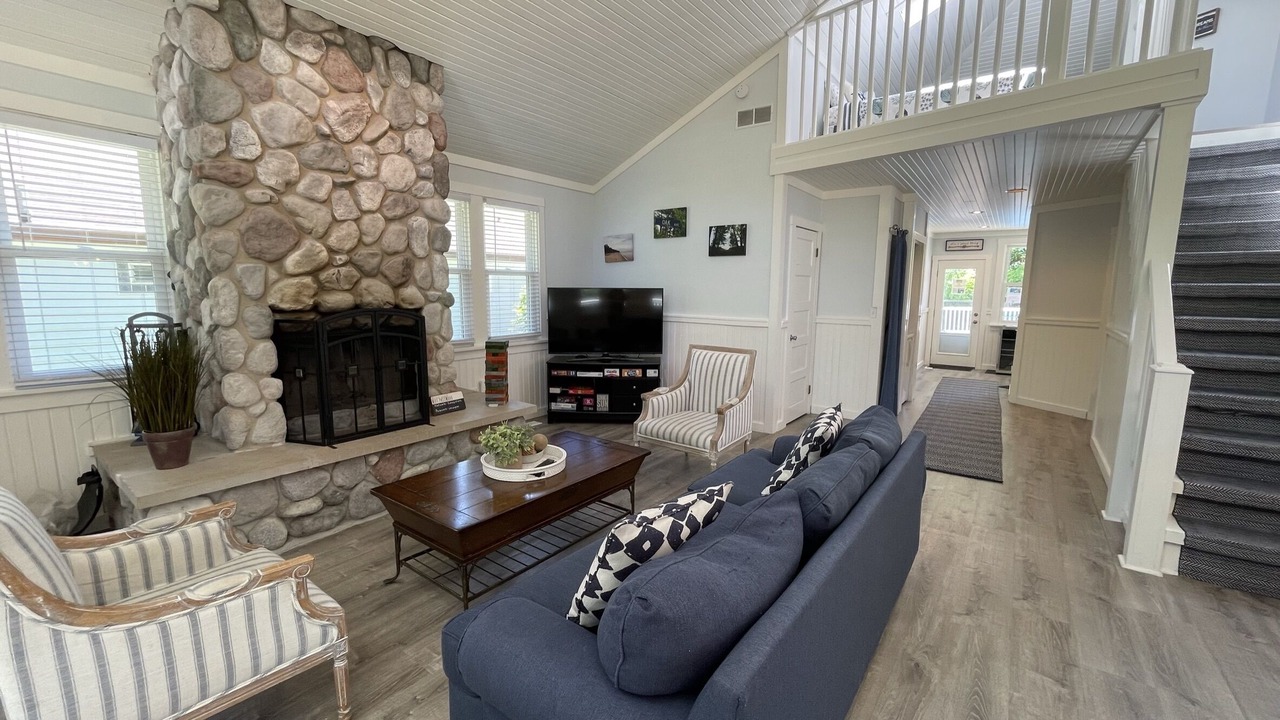 Photo of Livingroom in Union Pier