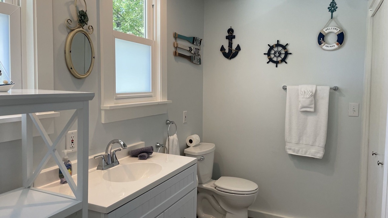 Photo of Bathroom in Union Pier