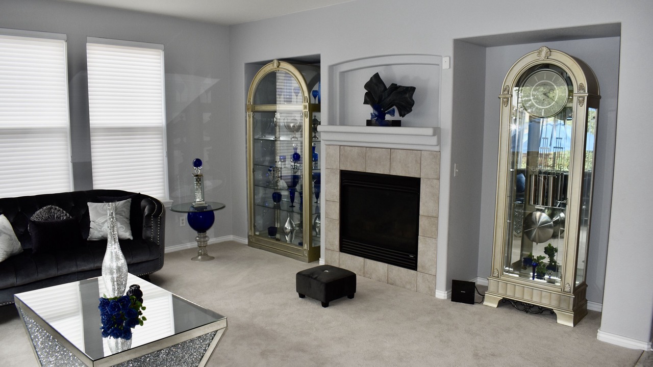 Photo of Livingroom in Commerce City