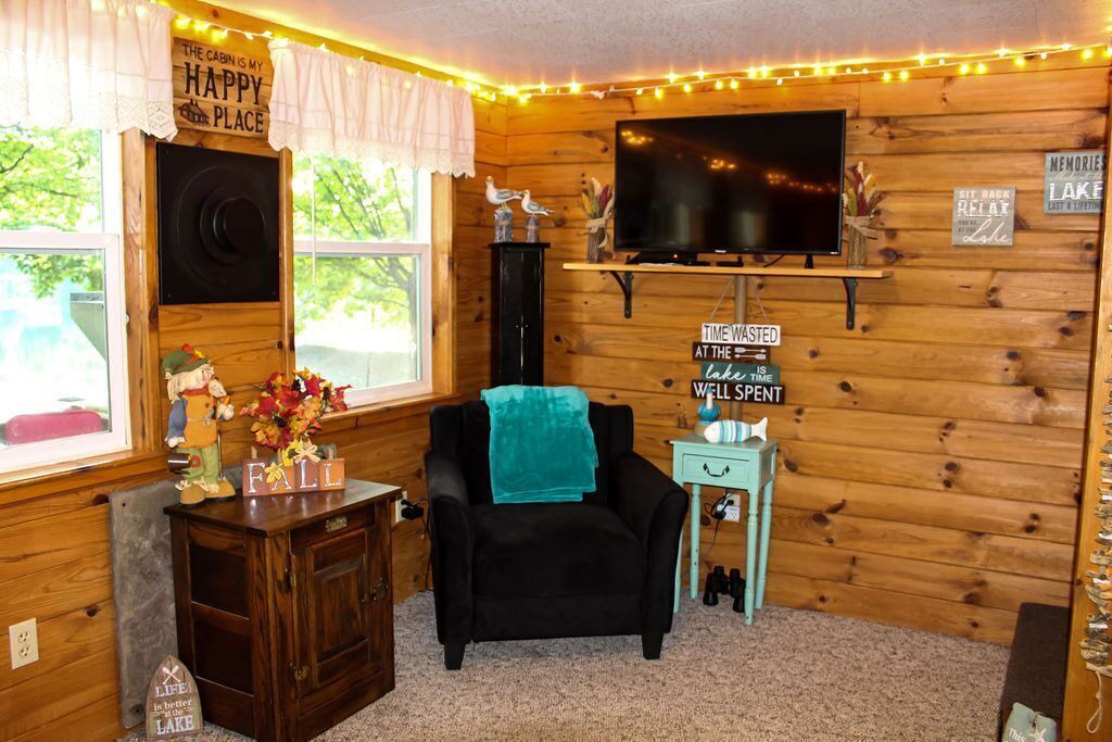 Photo of Livingroom in Deer River