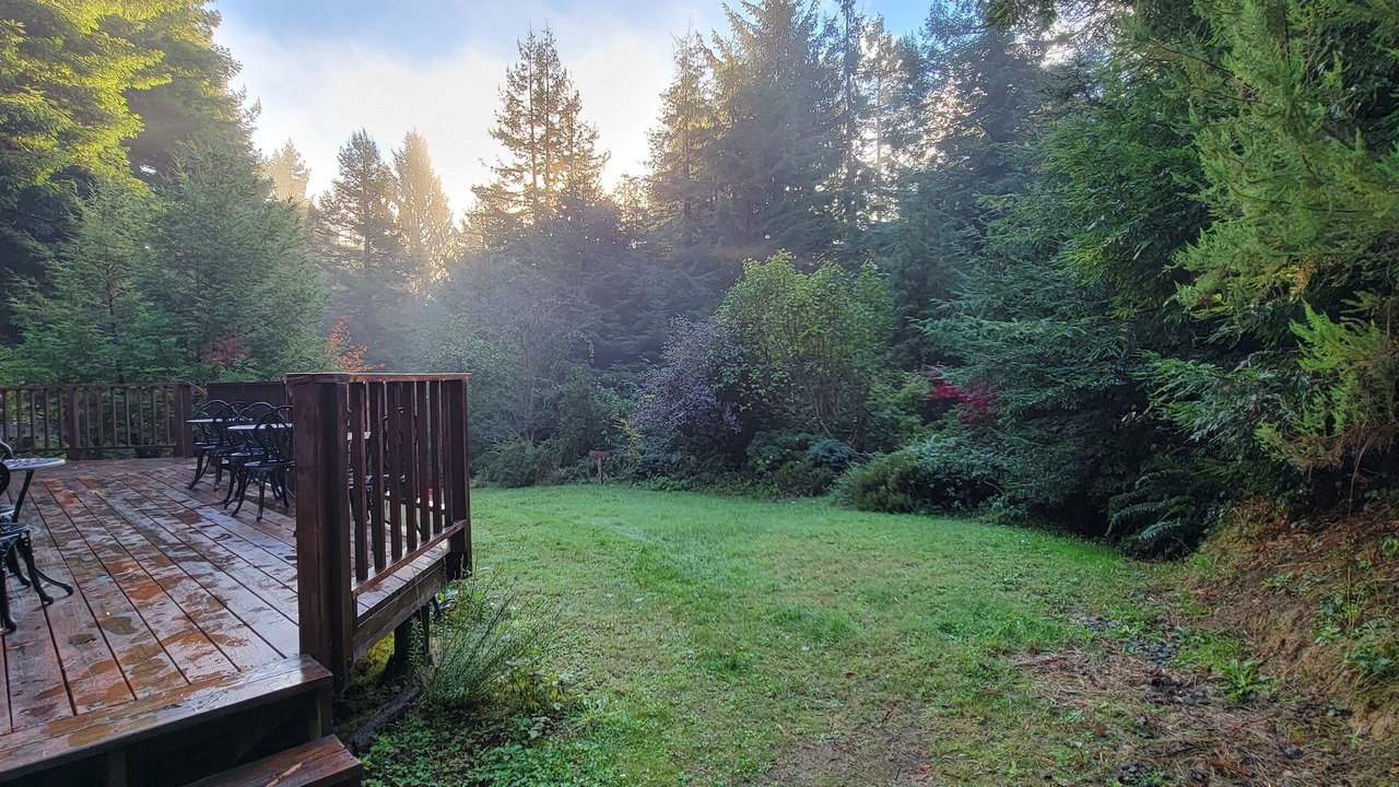 Photo of Others in Eureka