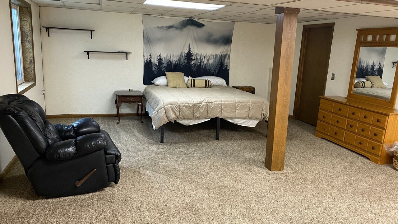 Photo of Bedroom in Ken Caryl
