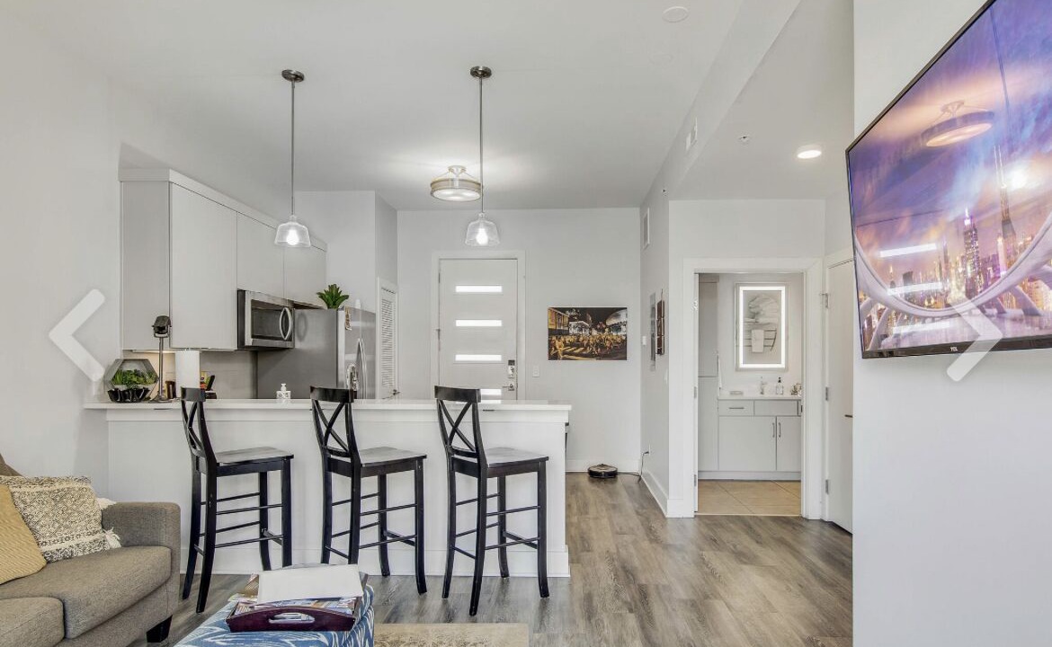 Photo of Livingroom in Hadley - Washington