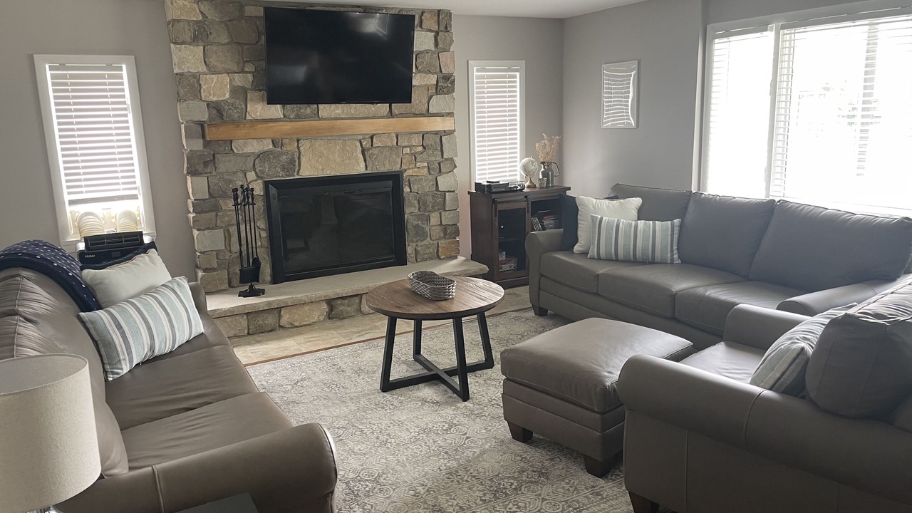 Photo of Livingroom in Mayville