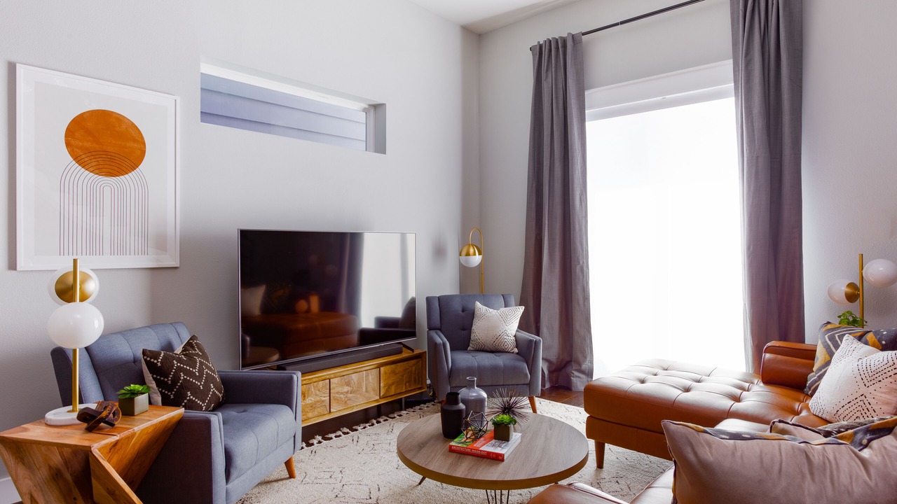 Photo of Livingroom in Astrodome