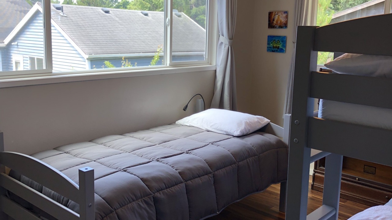 Photo of Bedroom in Rockaway Beach