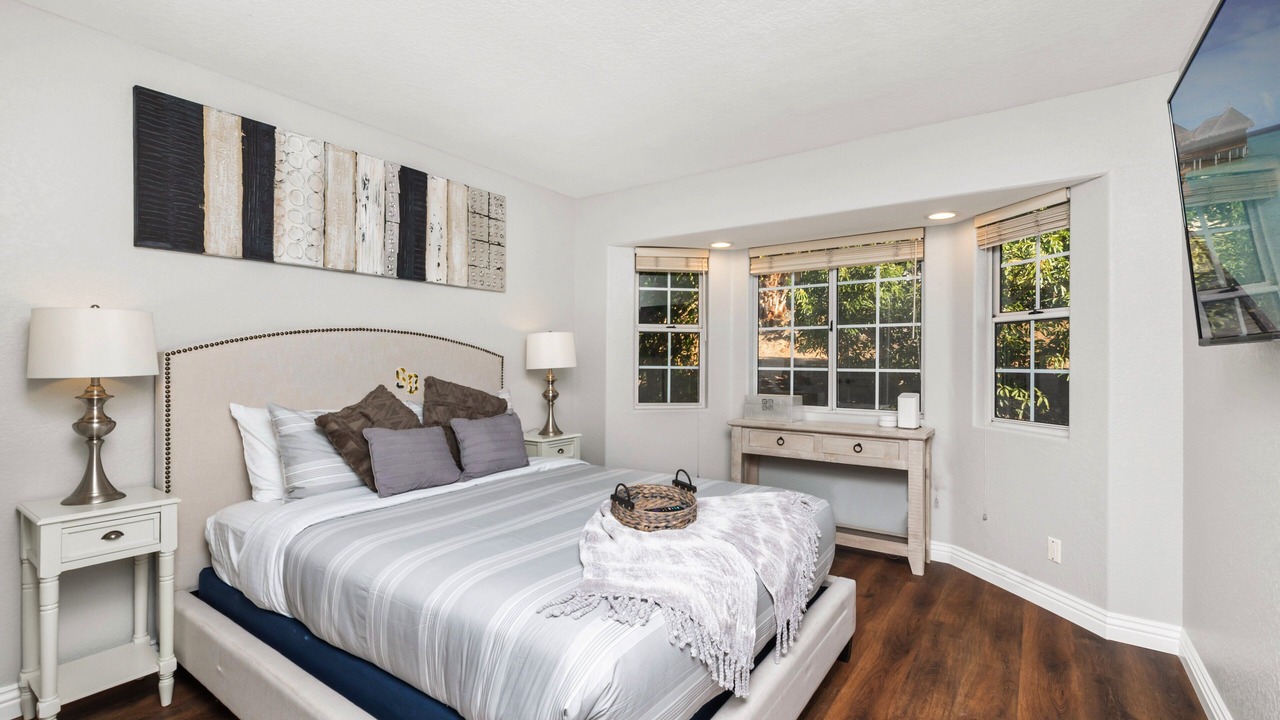 Photo of Bedroom in East Grove