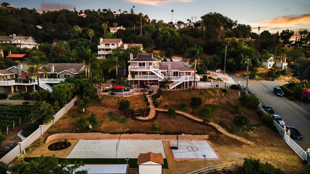 Photo of Outdoor in East Grove