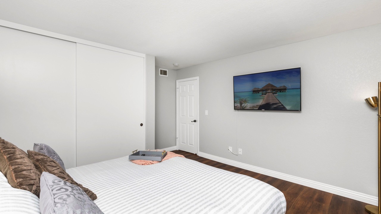 Photo of Bedroom in East Grove