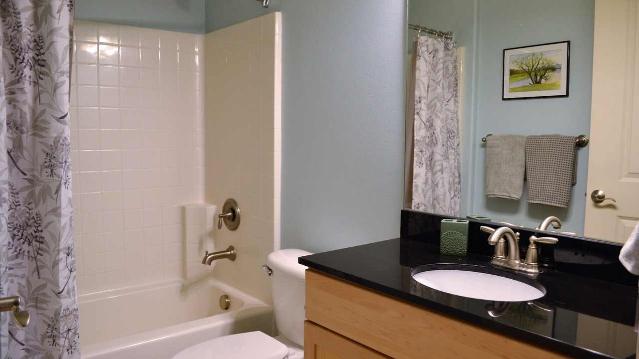 Photo of Bathroom in Seaside