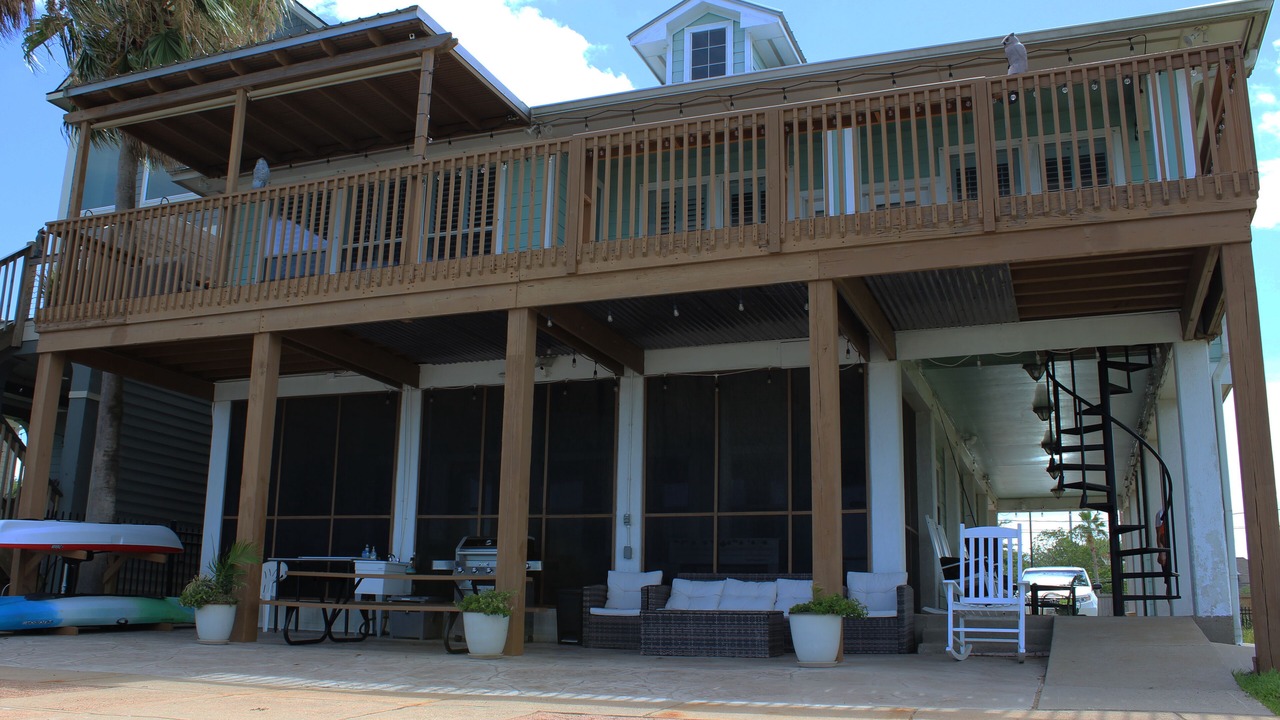 Photo of Patio Balcony in Clear Lake Shores