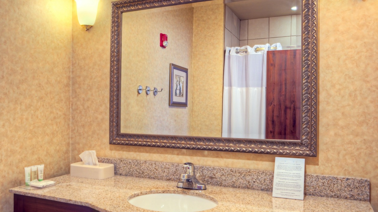 Photo of Bathroom in Bonanza