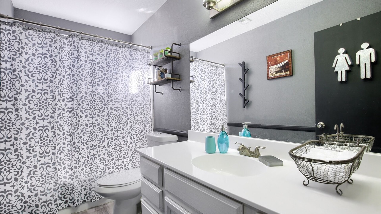 Photo of Bathroom in Green Valley North