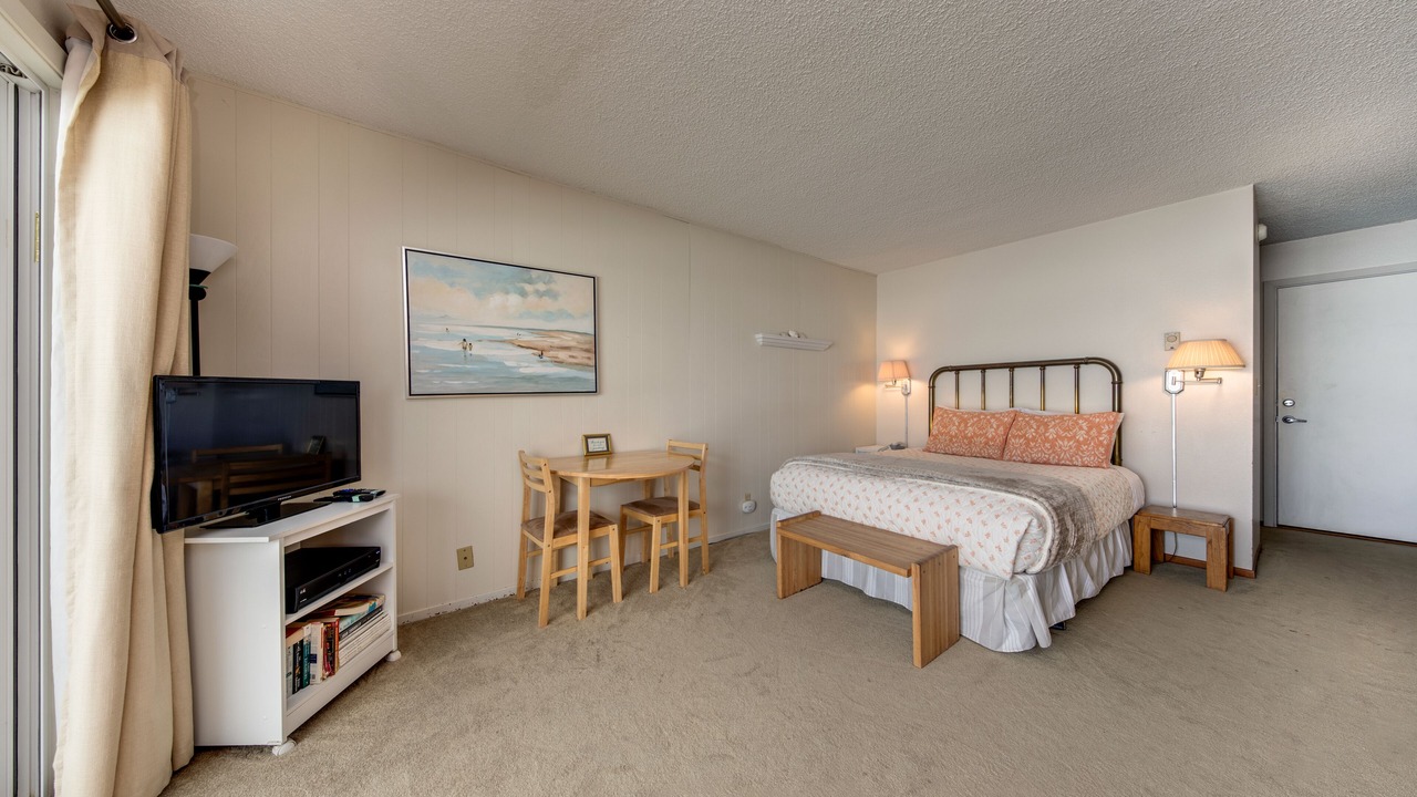 Photo of Bedroom in Neskowin