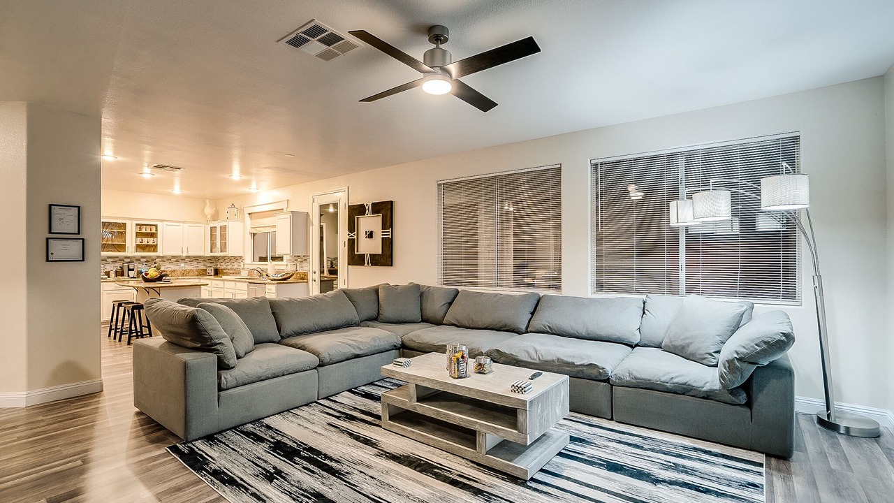 Photo of Livingroom in McCullough Hills